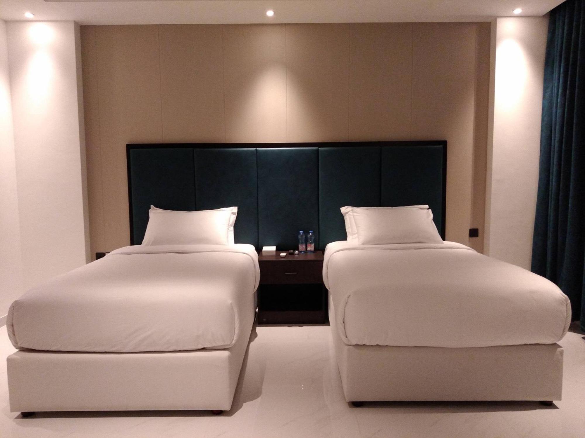 Nebula Hotel 두쿰 외부 사진