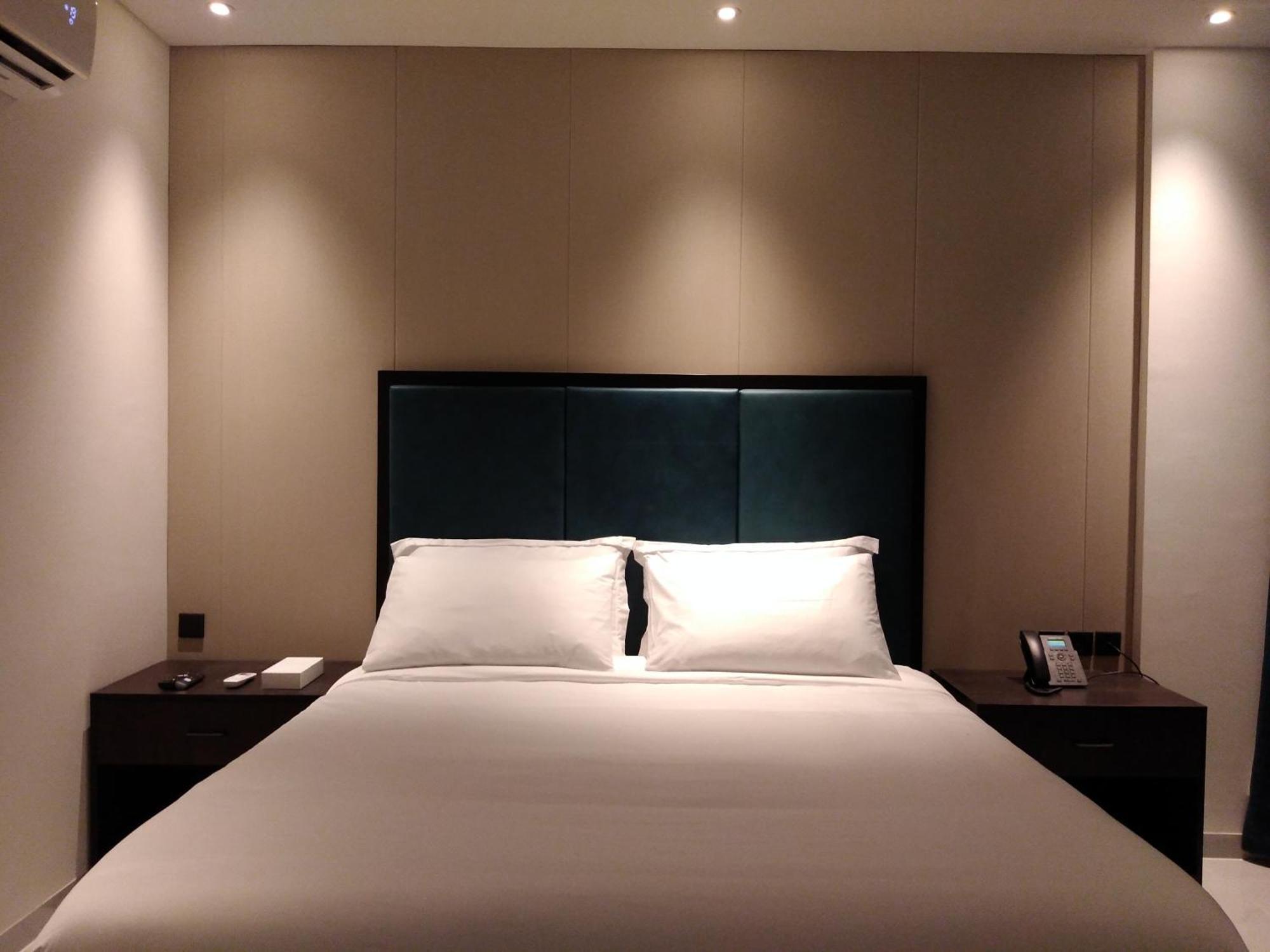 Nebula Hotel 두쿰 외부 사진