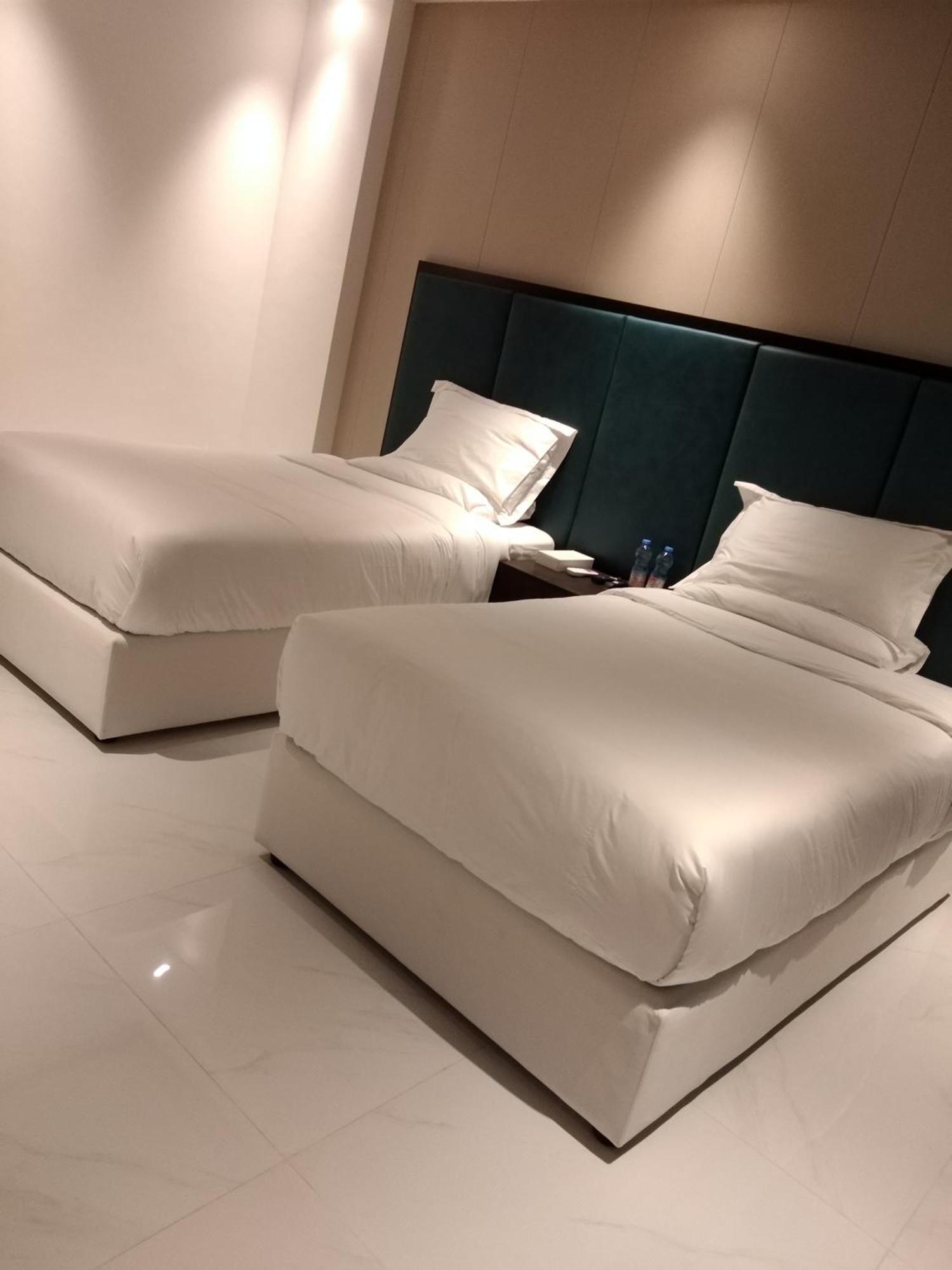 Nebula Hotel 두쿰 외부 사진