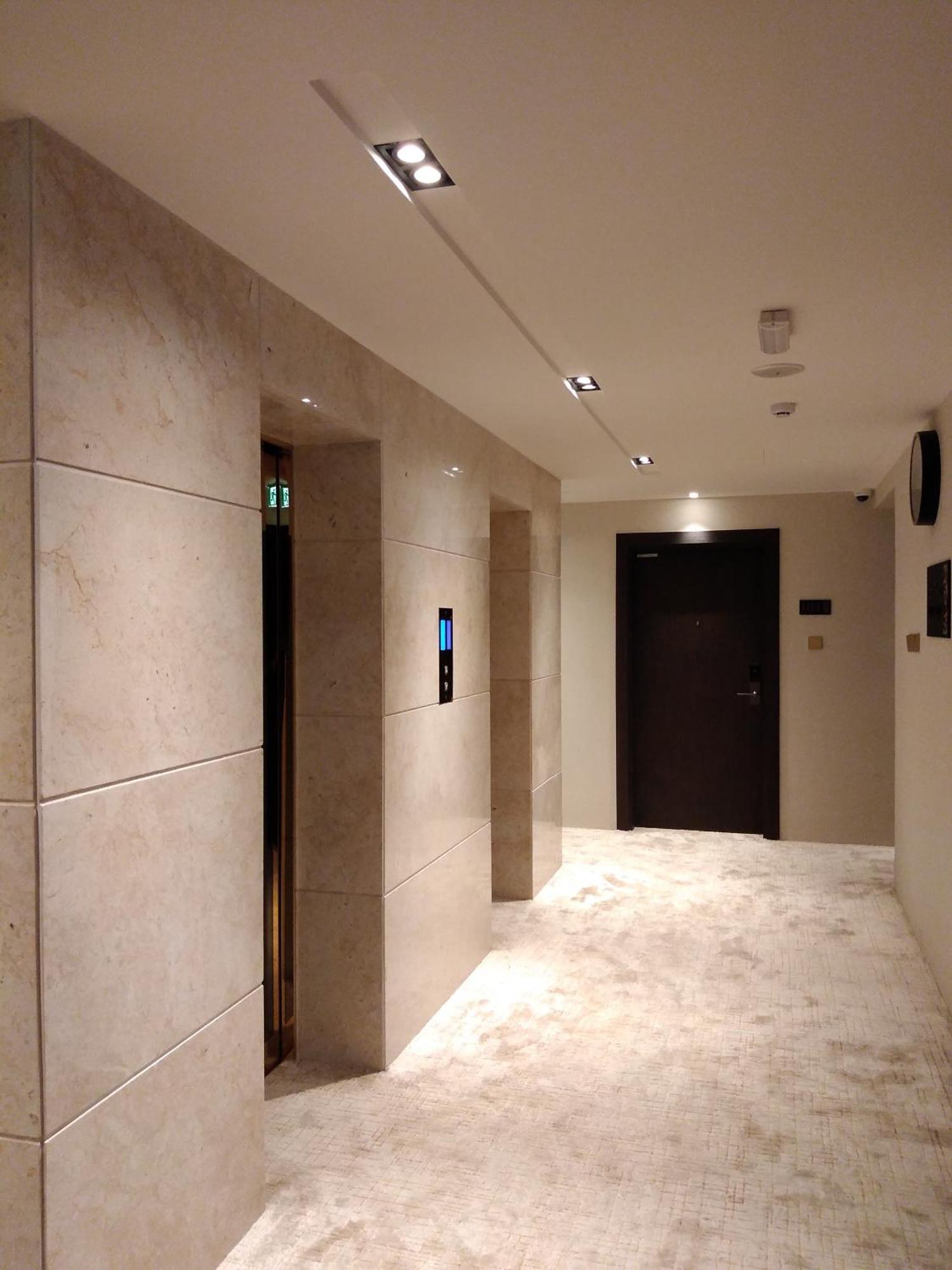 Nebula Hotel 두쿰 외부 사진